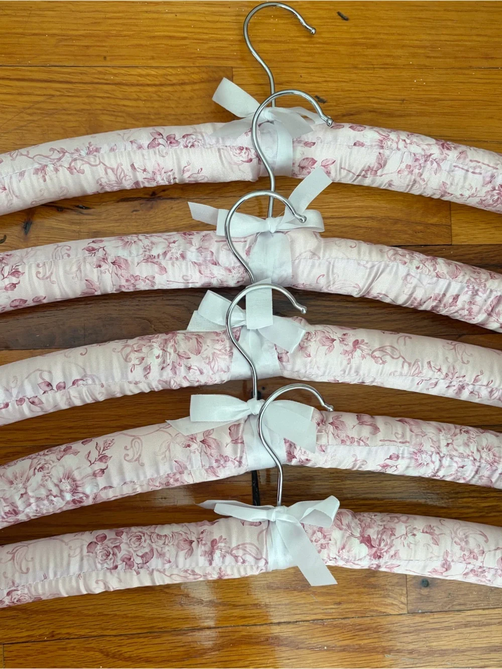 Shabby Chic Set of 5 Padded Fabric Hangers